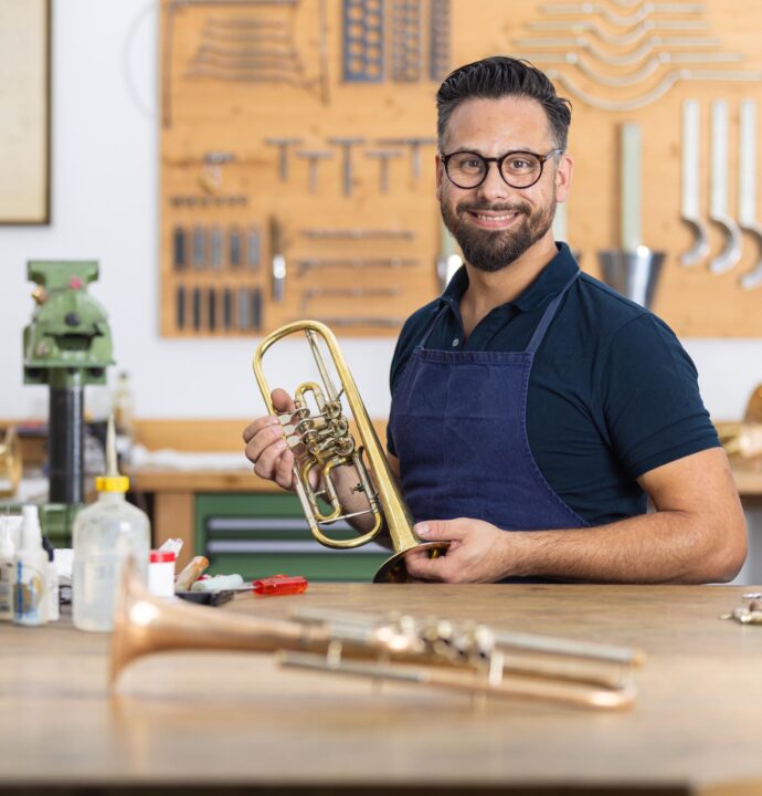 Unternehmensfotografie_Corporate_Portrait_Mathhias_Vogt_Instrumentenbauer_Leipzig_Fotograf_Jörg_Singer_singerplus_Werbefotografie_08